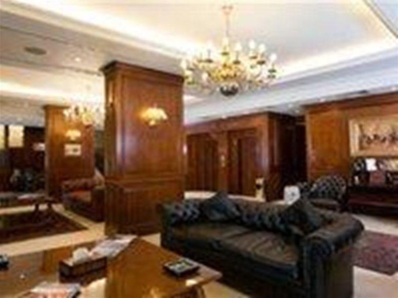 Lancaster Raouche Hotel Beirut Bagian luar foto